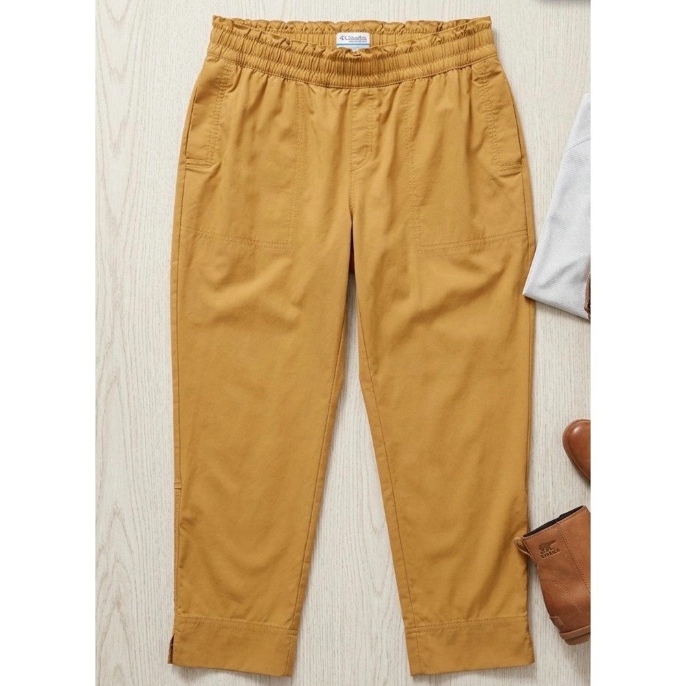 Columbia Women's Ankle-Length Pants in Khaki Tan size Large